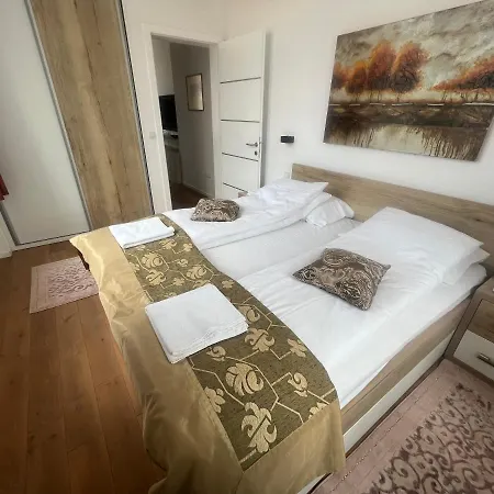 Elfie Apartment