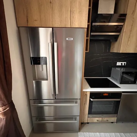 Elfie * סראייבו